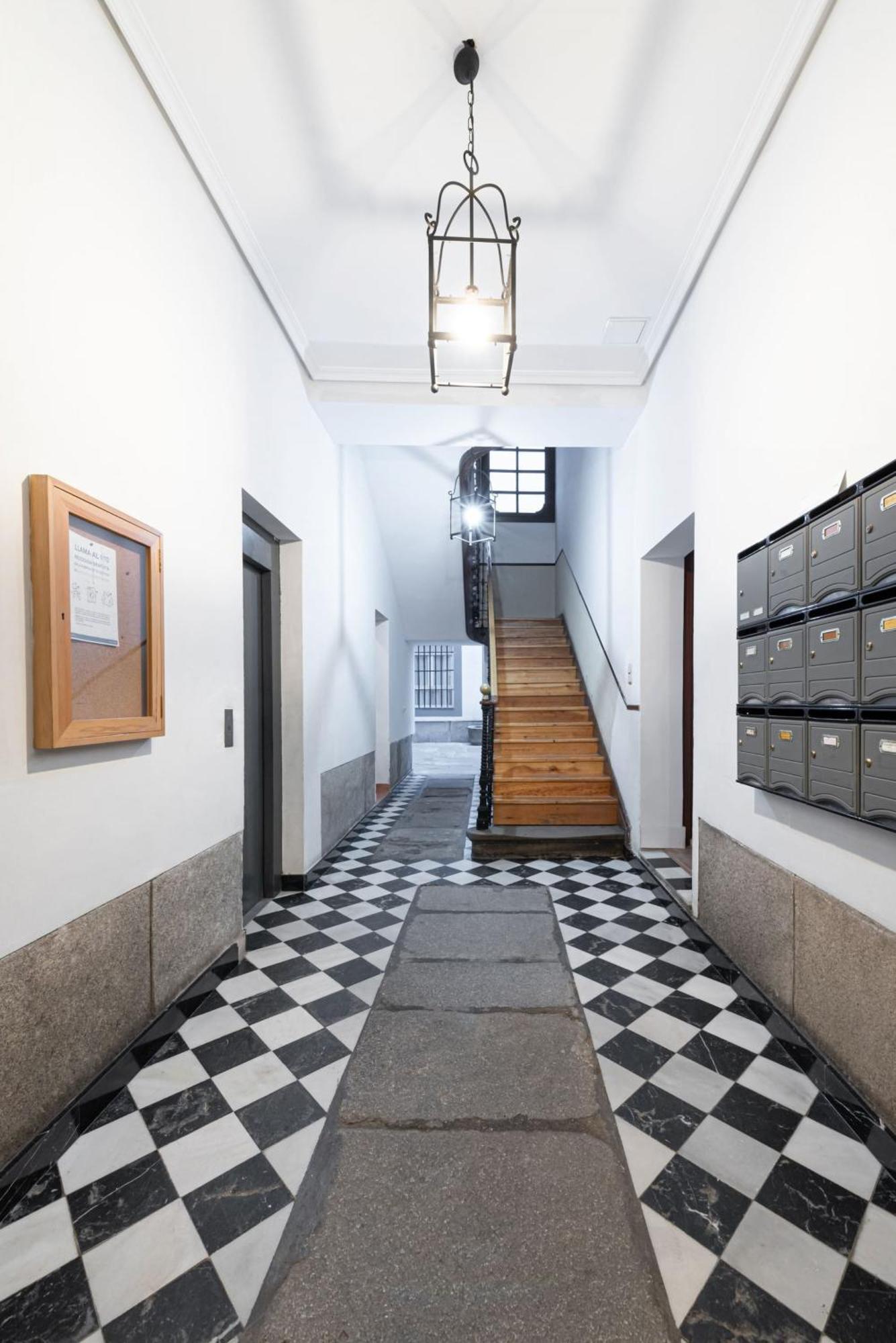 Apartamentos Day Madrid Luna Centro Gran Via Sol Malasana Zewnętrze zdjęcie