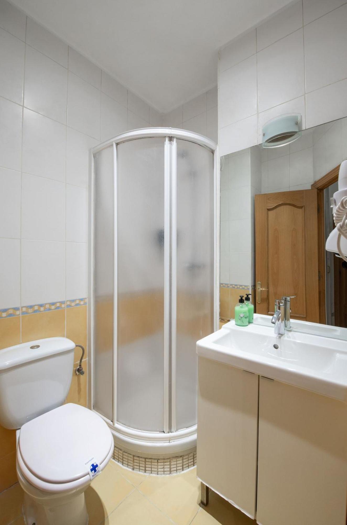 Apartamentos Day Madrid Luna Centro Gran Via Sol Malasana Zewnętrze zdjęcie