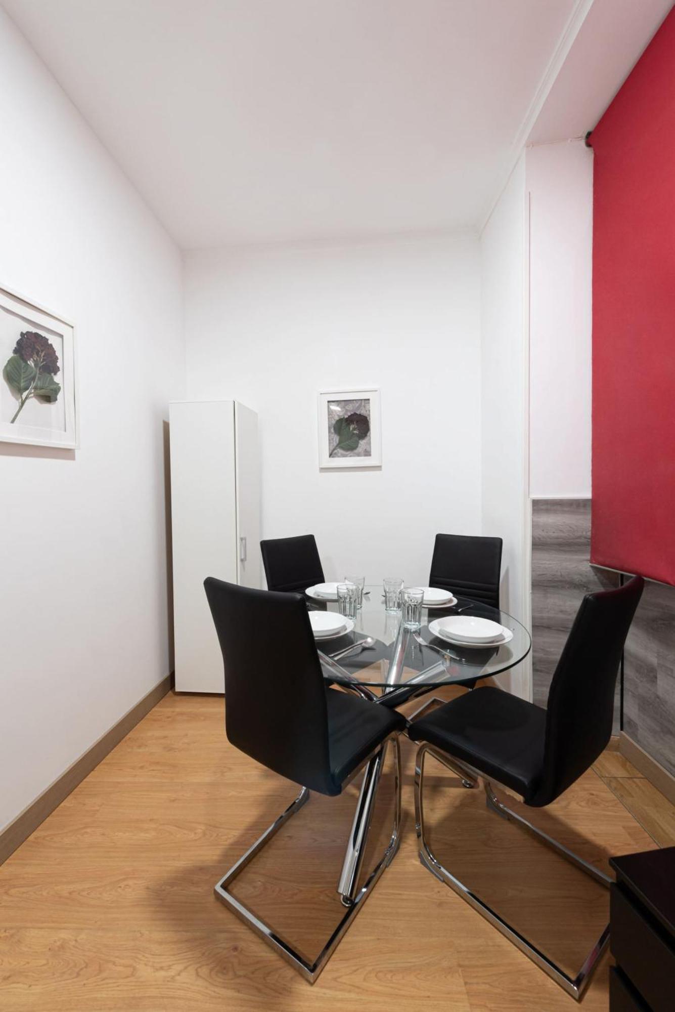 Apartamentos Day Madrid Luna Centro Gran Via Sol Malasana Zewnętrze zdjęcie