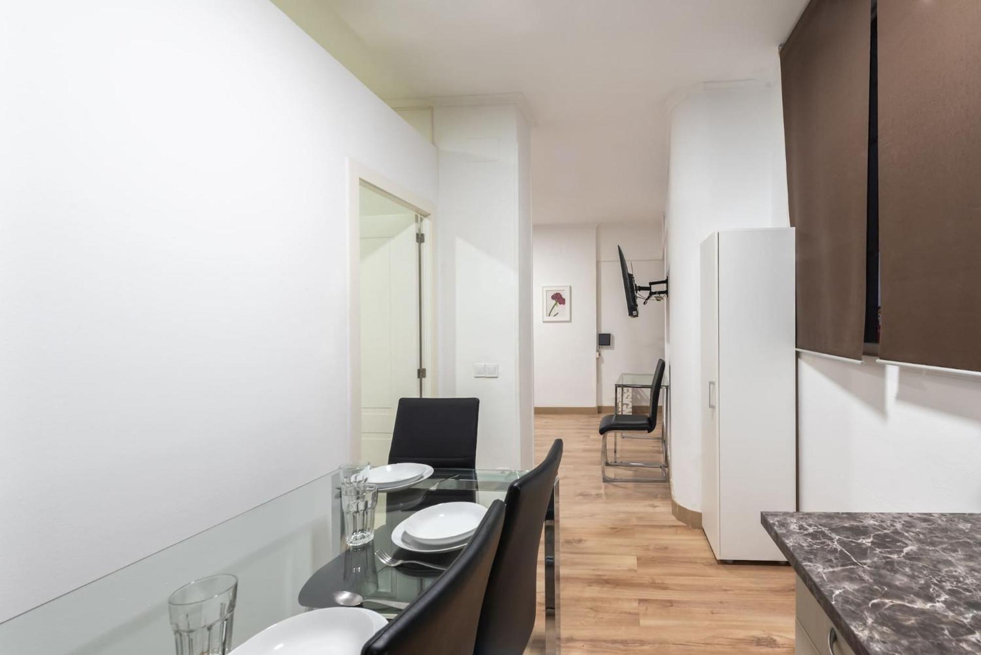 Apartamentos Day Madrid Luna Centro Gran Via Sol Malasana Zewnętrze zdjęcie