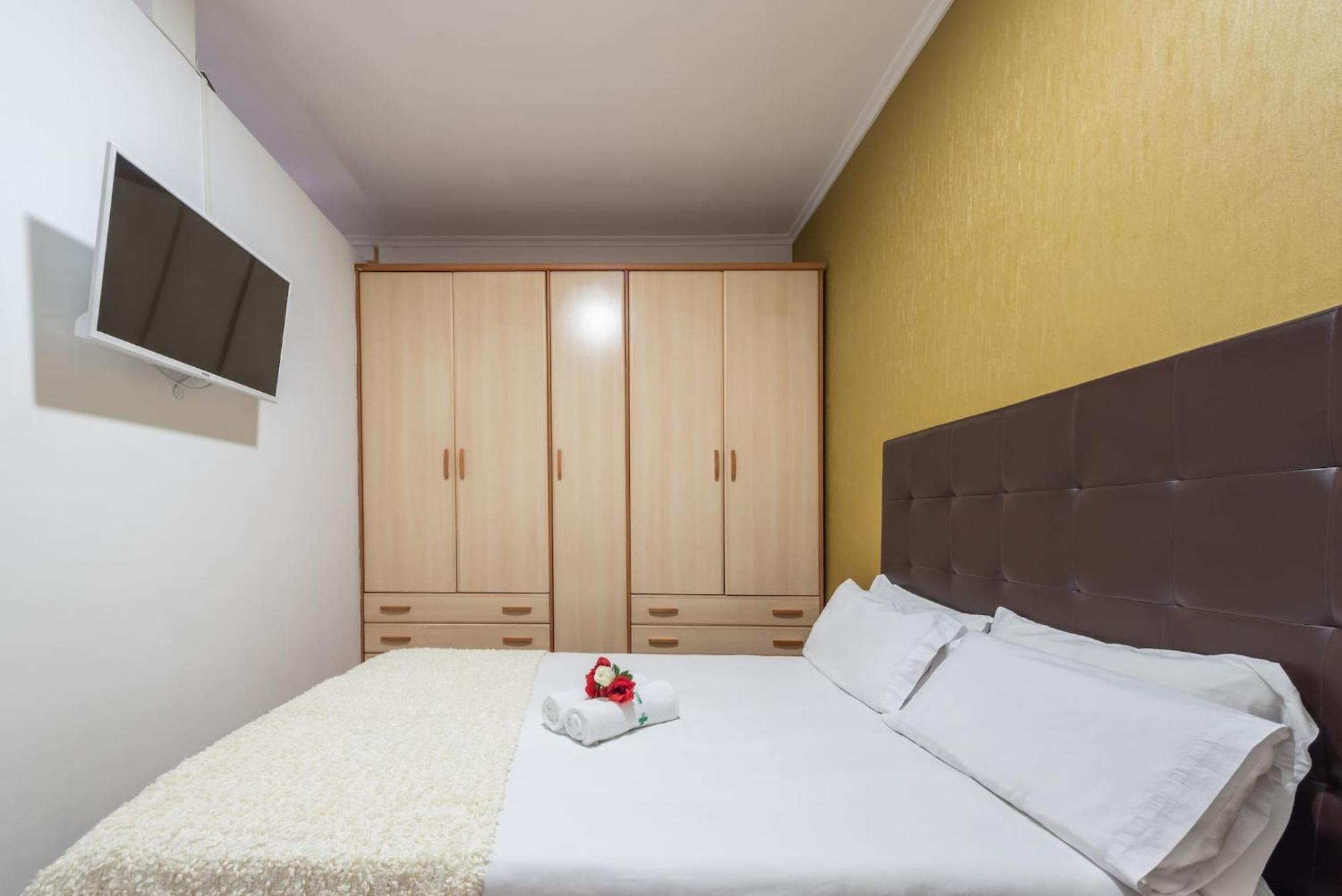 Apartamentos Day Madrid Luna Centro Gran Via Sol Malasana Zewnętrze zdjęcie