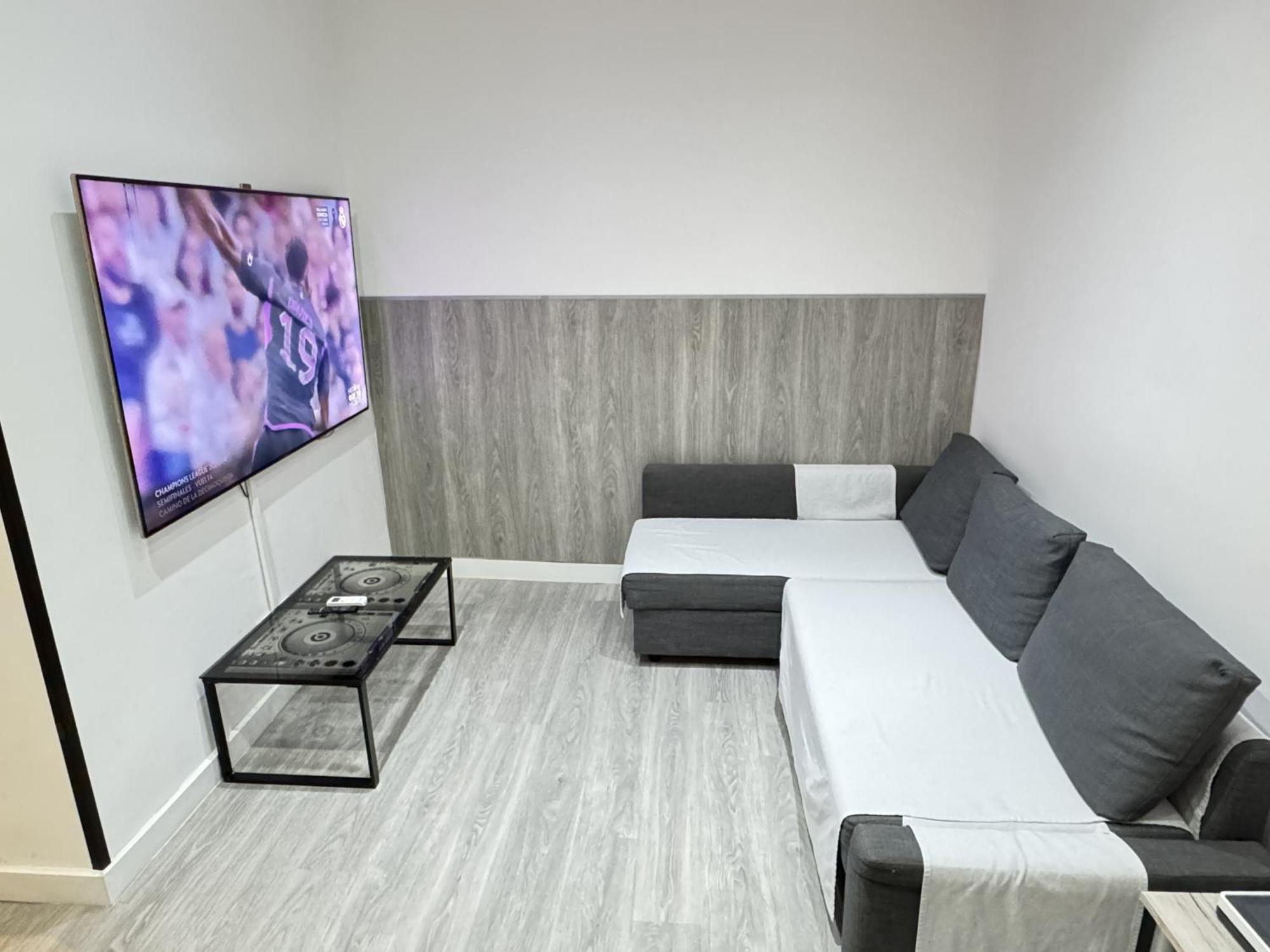 Apartamentos Day Madrid Luna Centro Gran Via Sol Malasana Zewnętrze zdjęcie